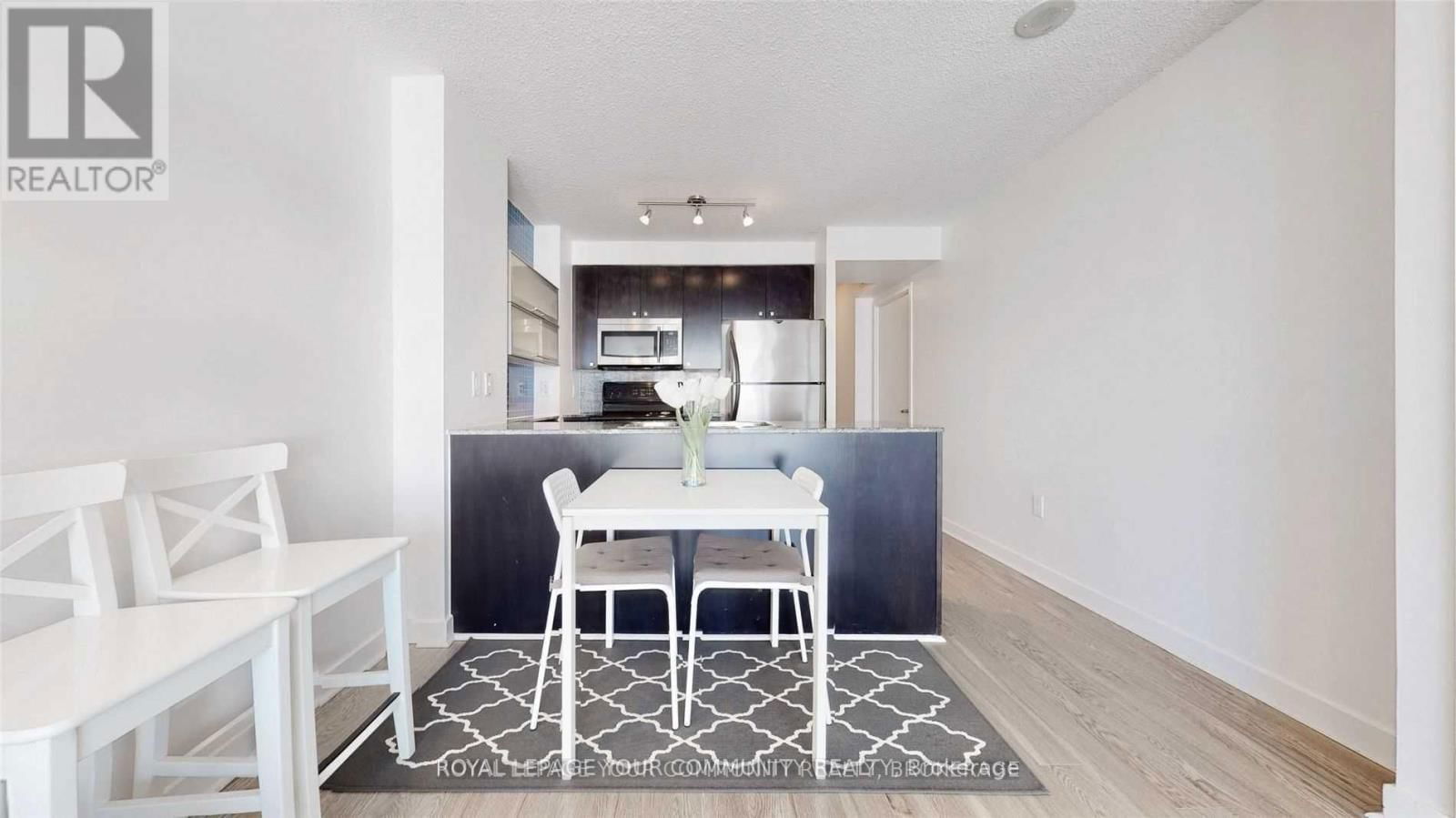 3807 - 11 BRUNEL COURT Image 18