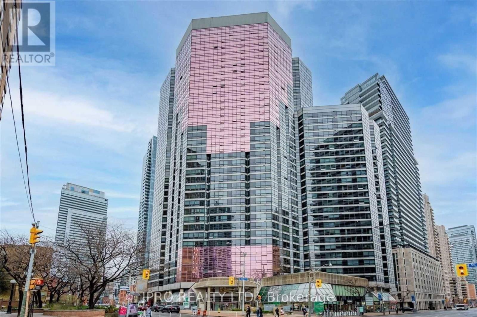 1002 - 1001 BAY STREET Image 30