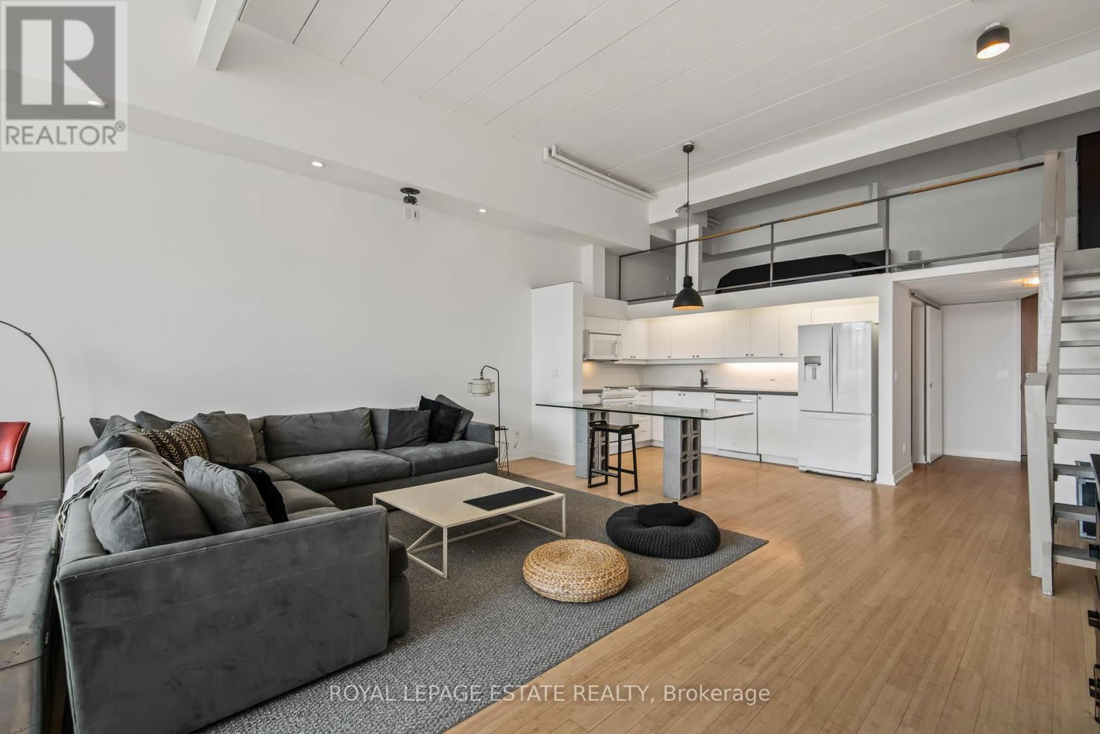 301 - 160 BALDWIN STREET Image 17