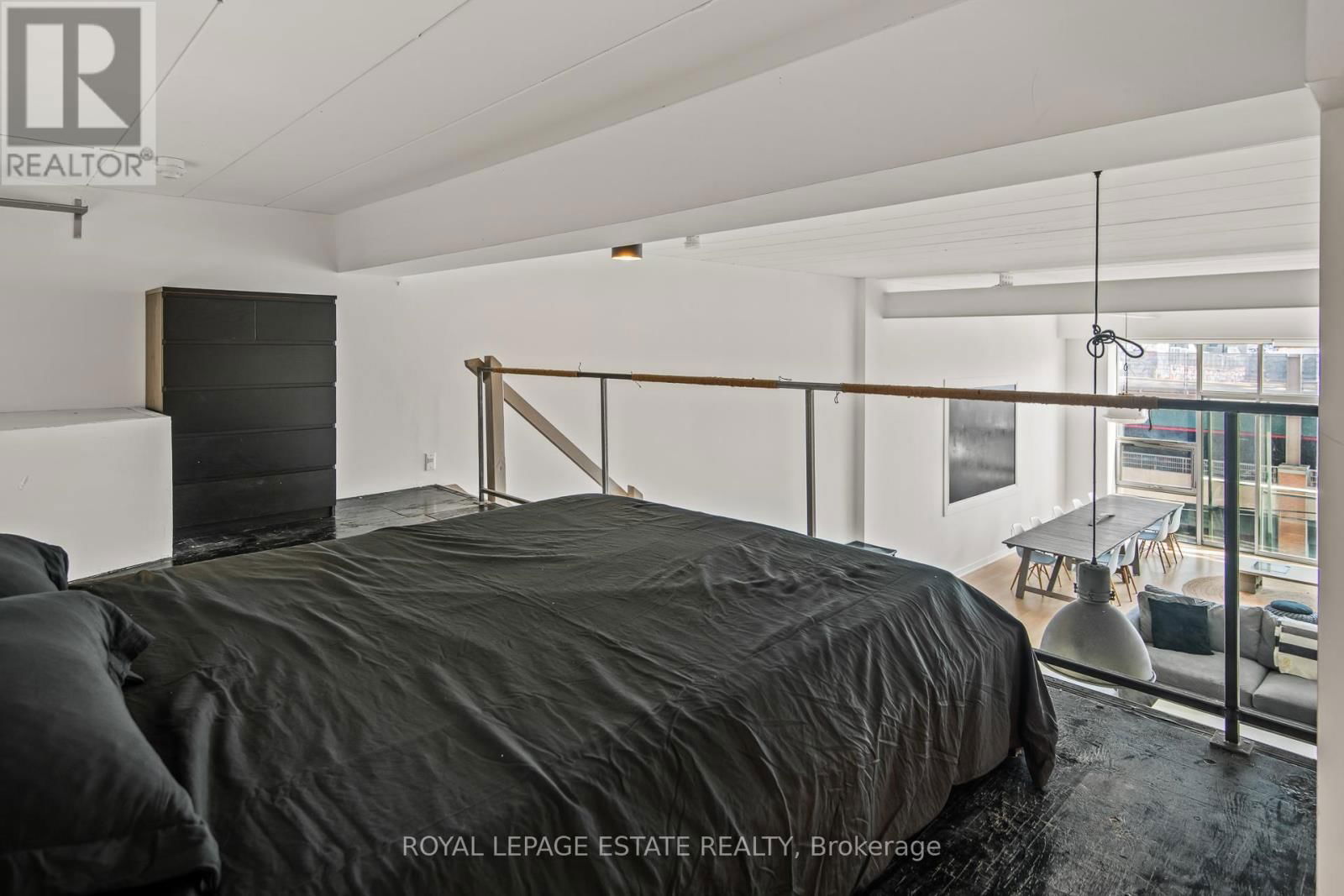 301 - 160 BALDWIN STREET Image 22