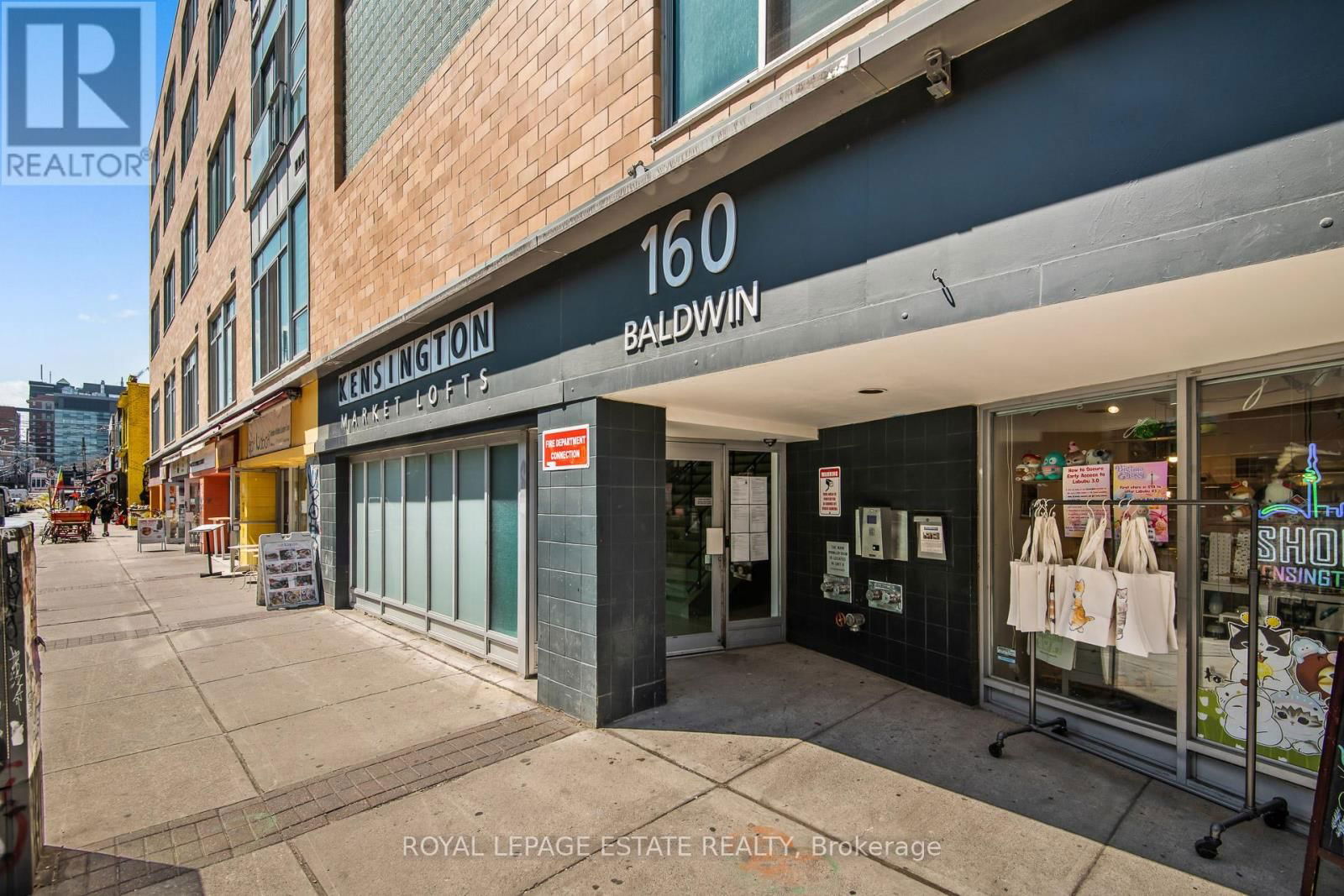 301 - 160 BALDWIN STREET Image 5