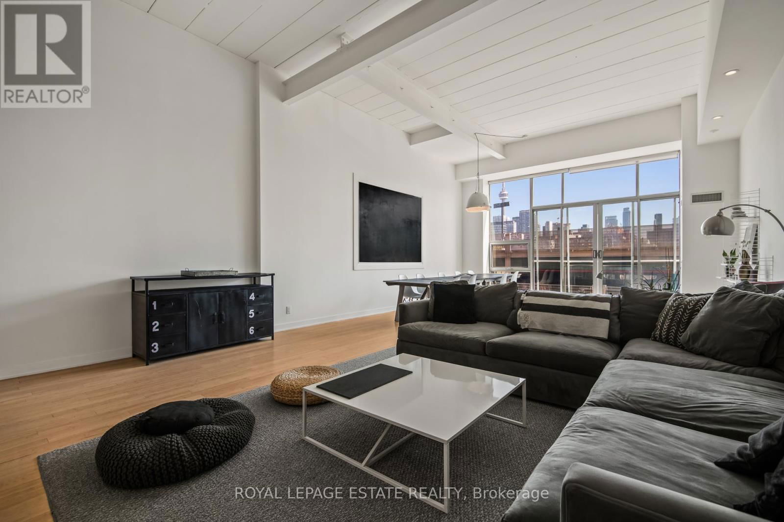 301 - 160 BALDWIN STREET Image 9