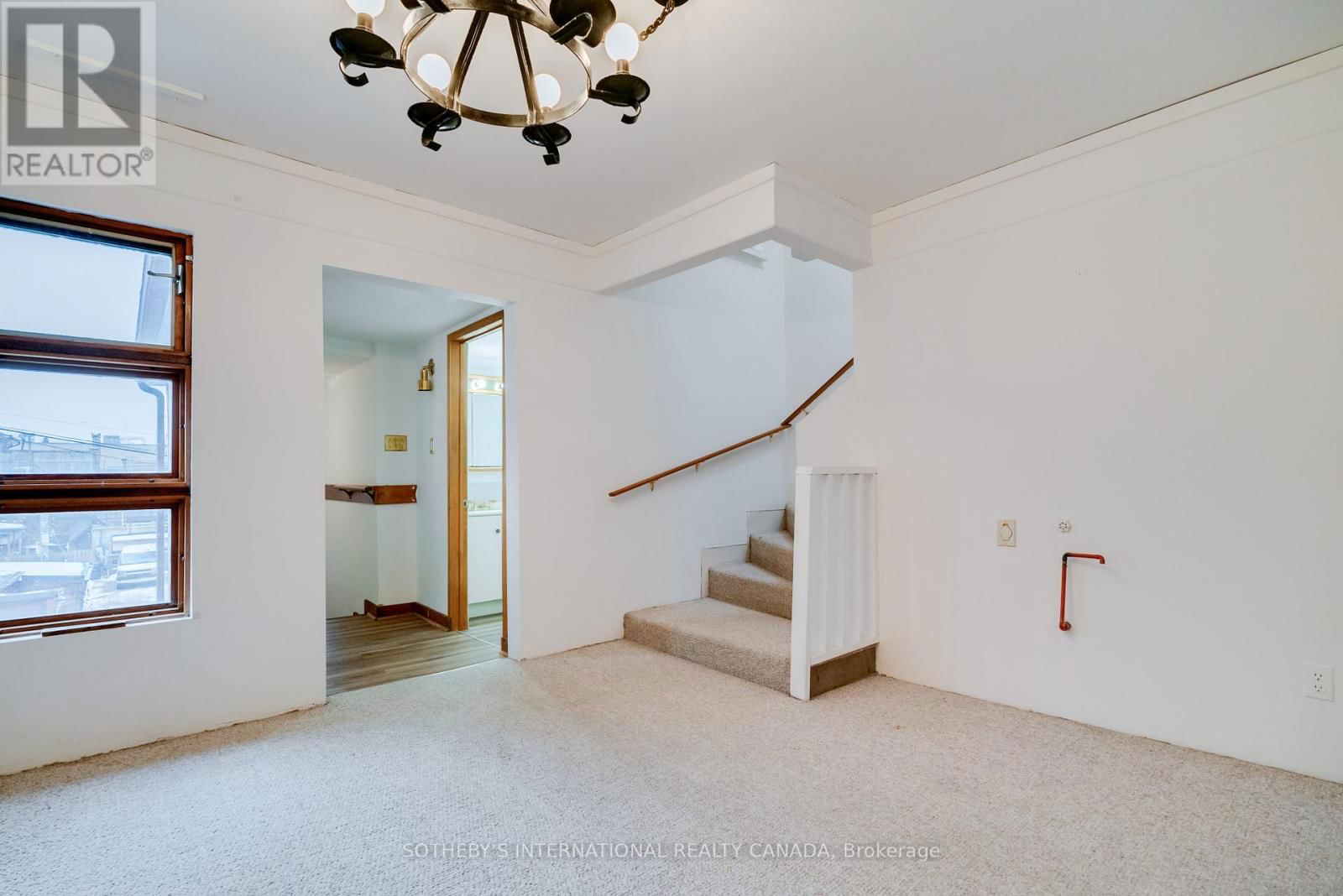 237 CARLTON STREET Image 29