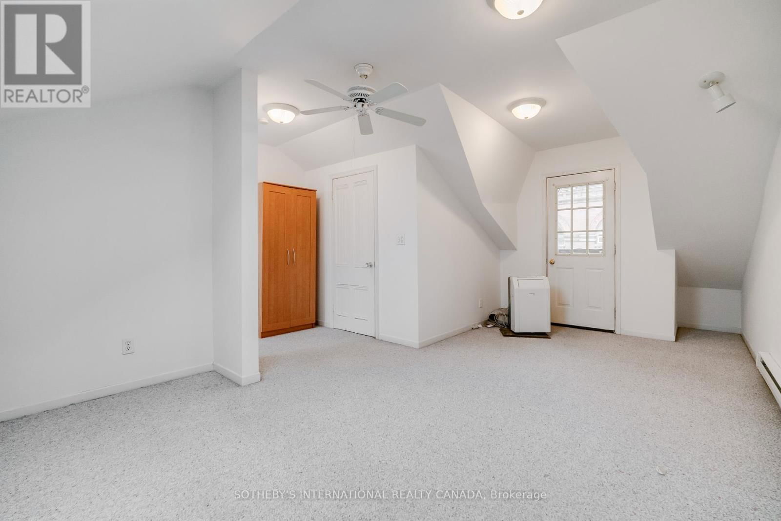 237 CARLTON STREET Image 38