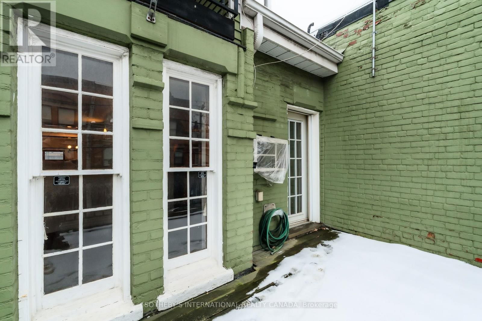 237 CARLTON STREET Image 25