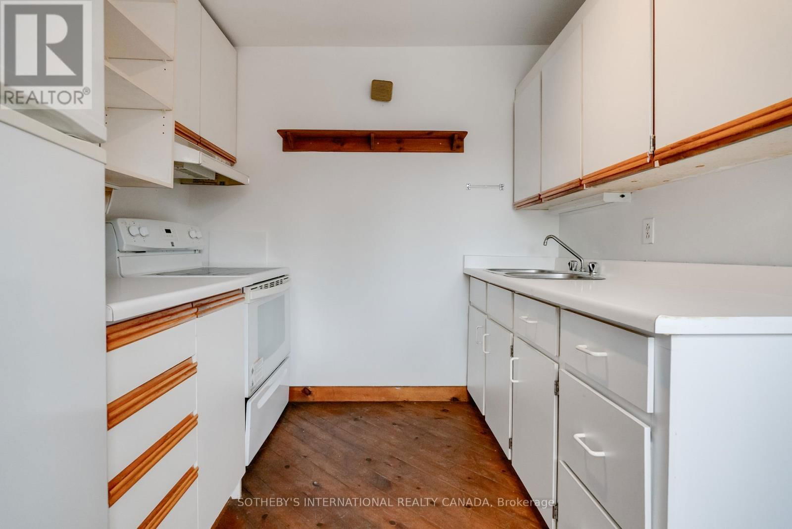 237 CARLTON STREET Image 35