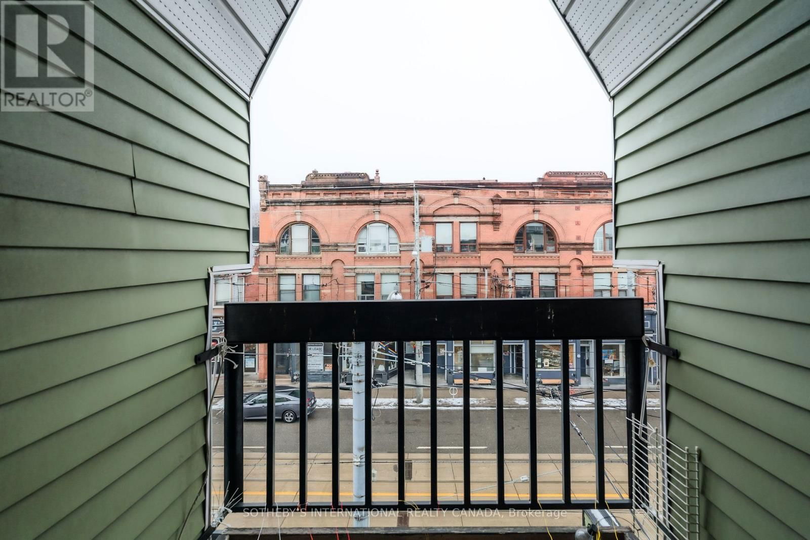 237 CARLTON STREET Image 38