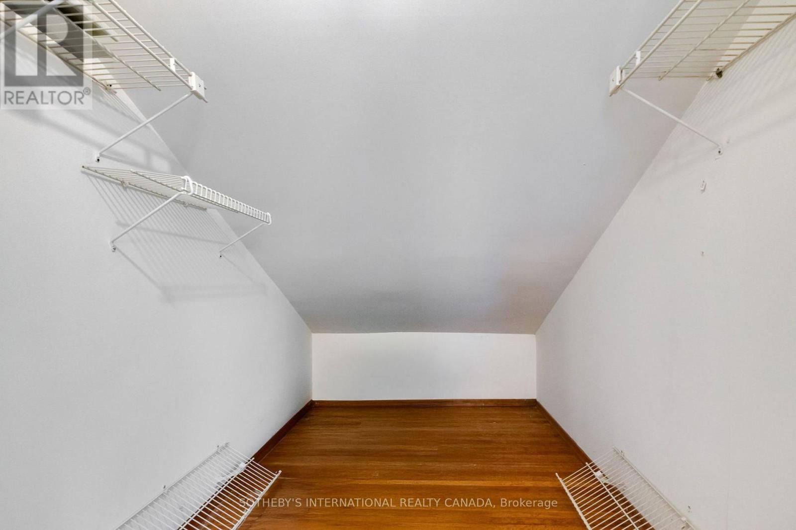 237 CARLTON STREET Image 41