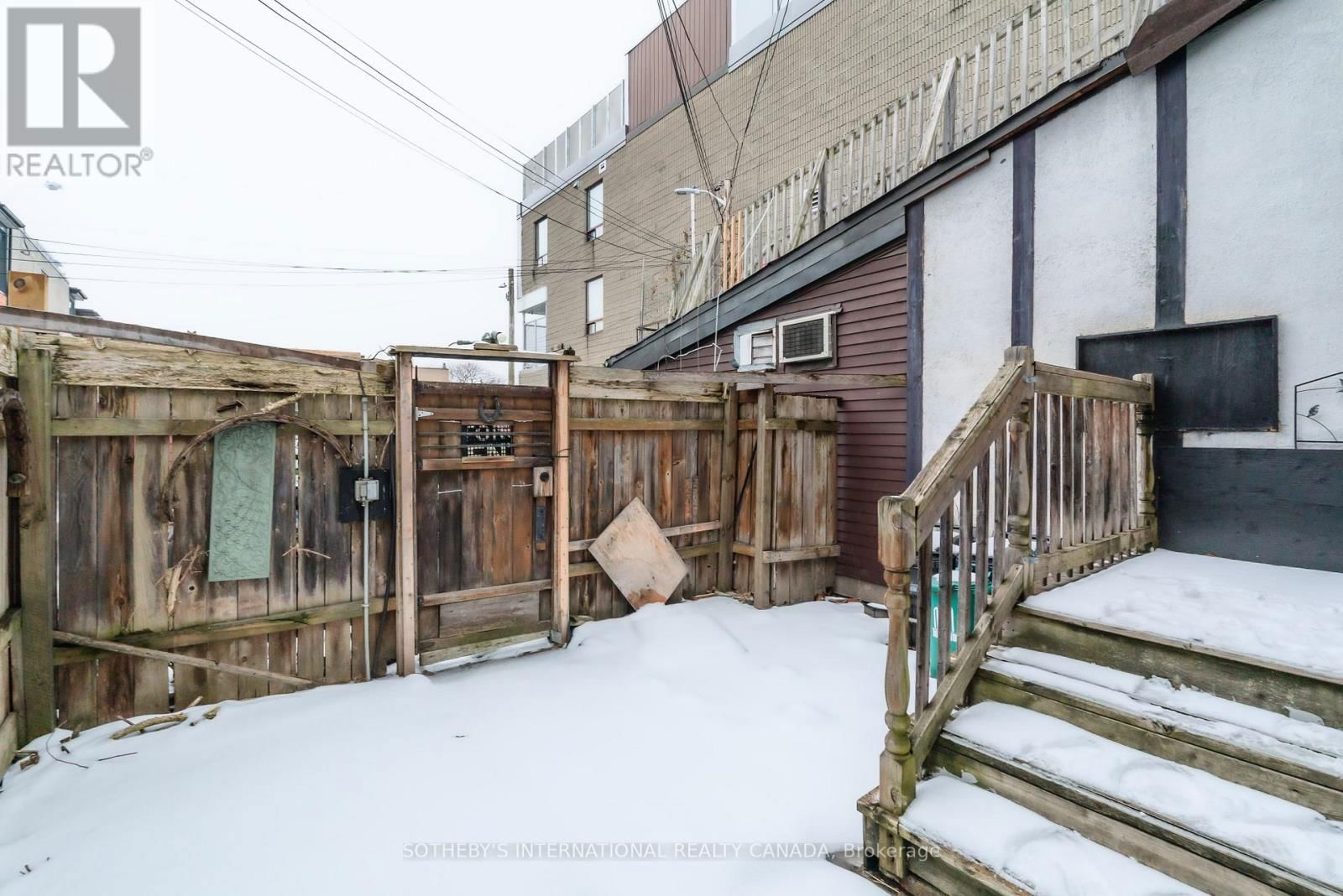 237 CARLTON STREET Image 47
