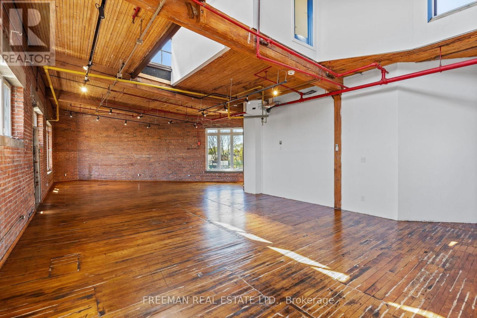 304 - 77 FLORENCE STREET Image 2