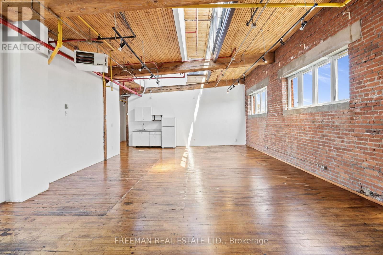 304 - 77 FLORENCE STREET Image 4
