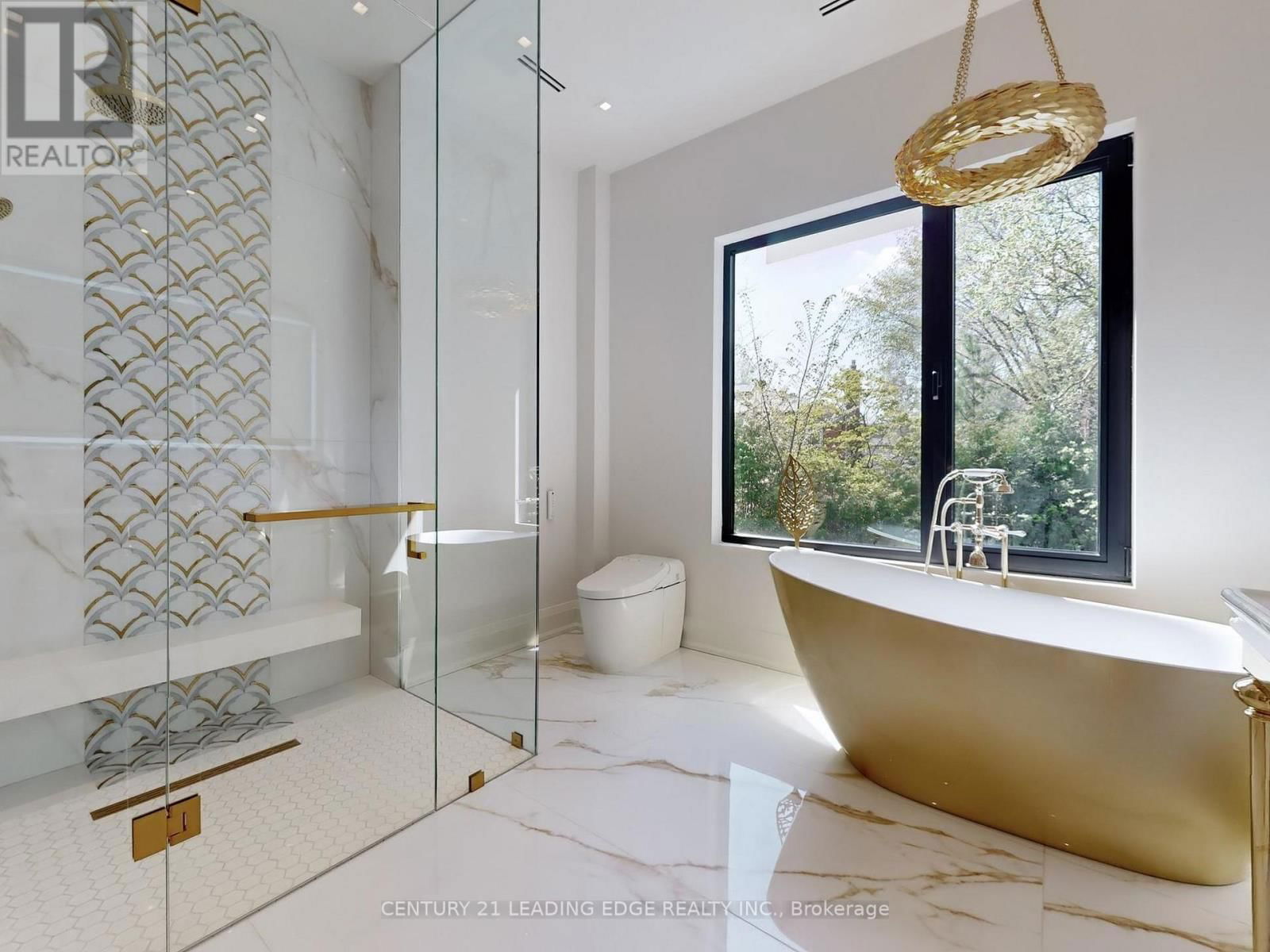 8 BALDING COURT Image 34