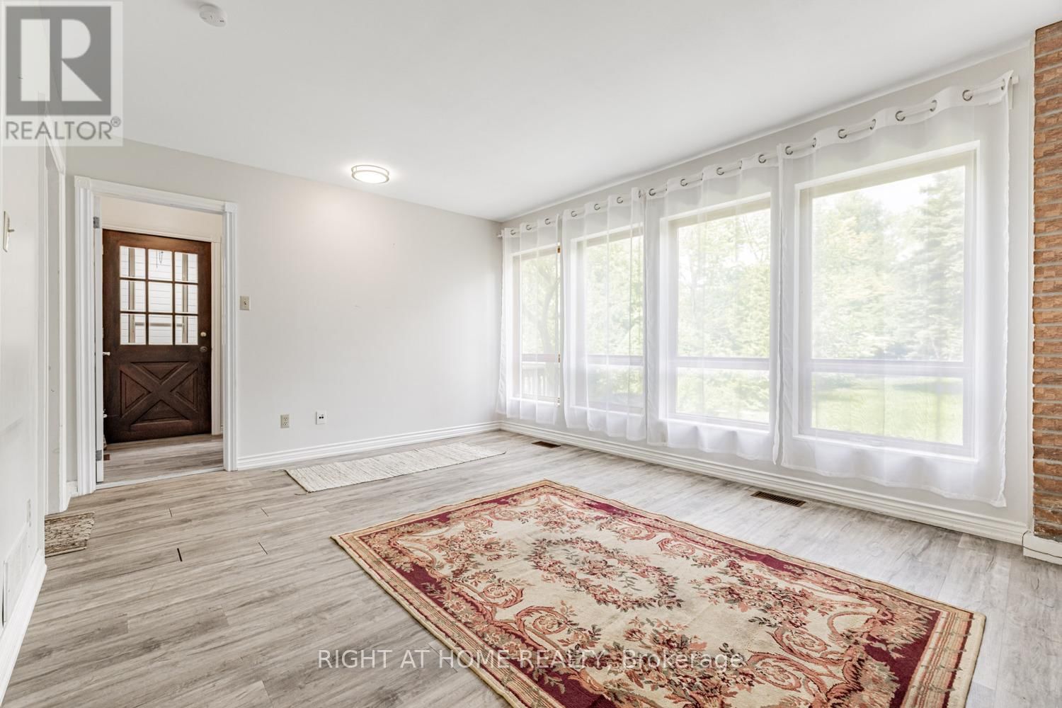 144 WEDGEWOOD DRIVE Image 11