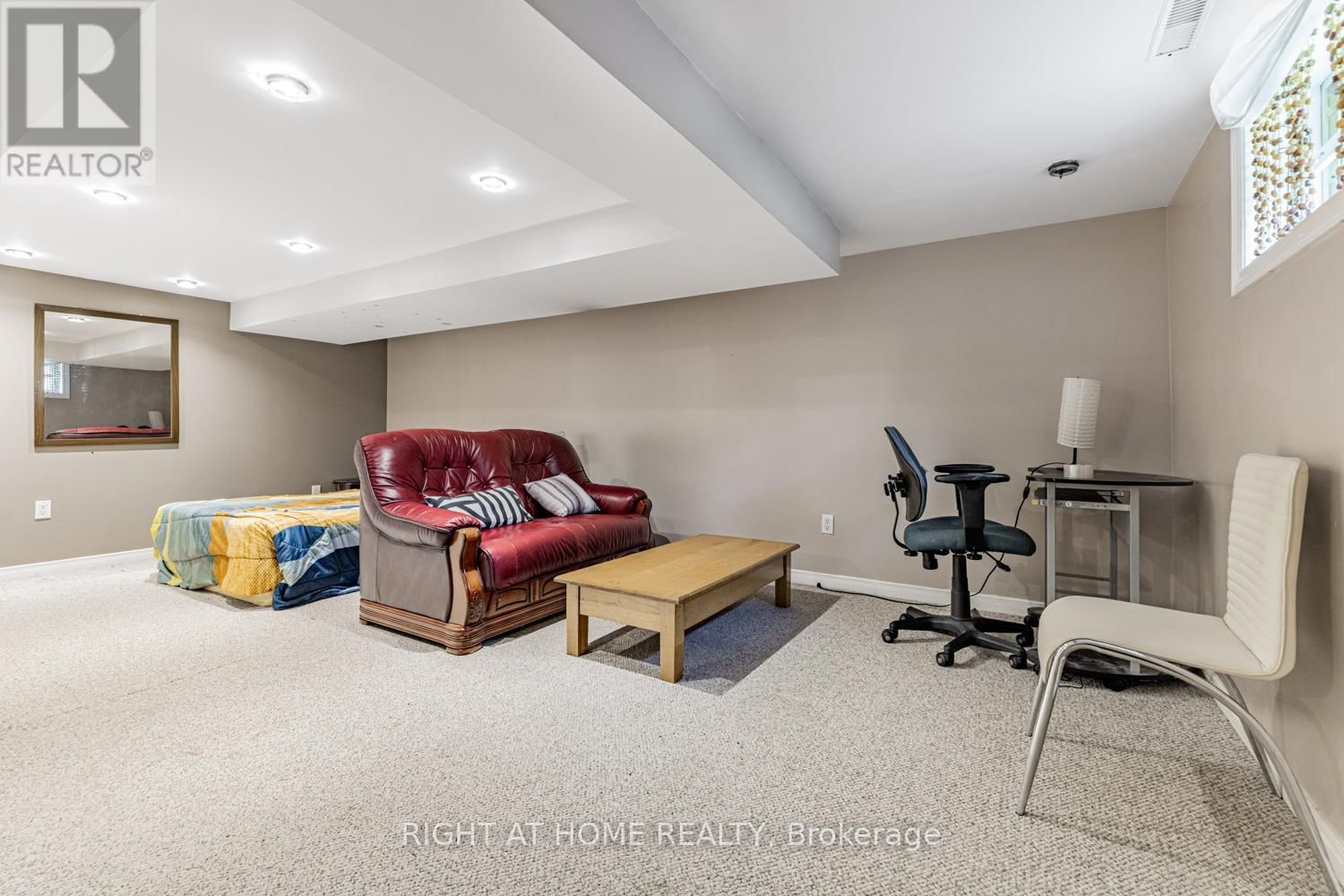 144 WEDGEWOOD DRIVE Image 27