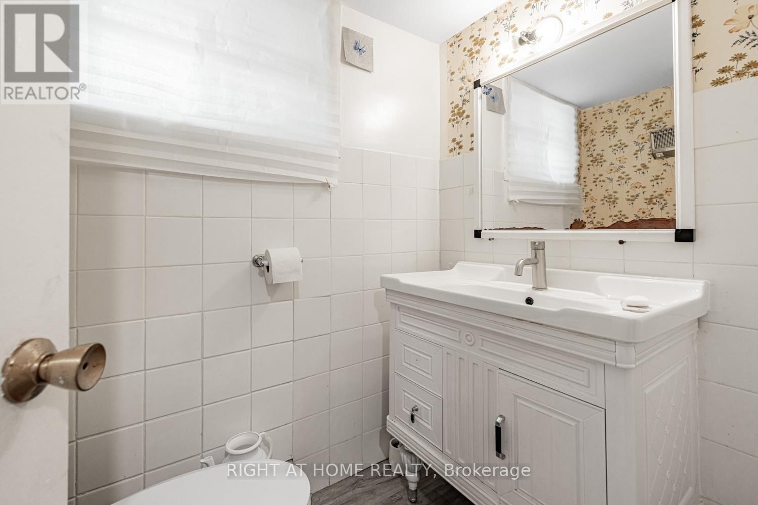 144 WEDGEWOOD DRIVE Image 29
