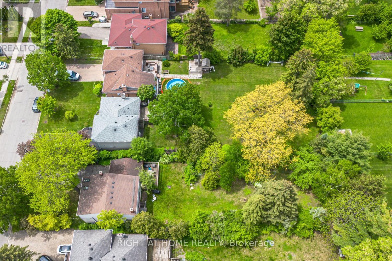 144 WEDGEWOOD DRIVE Image 40