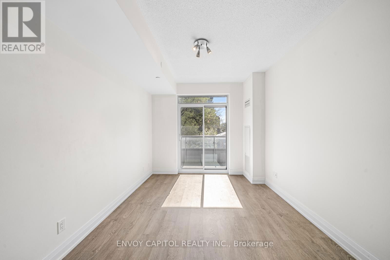 316 - 591 SHEPPARD AVENUE EAST Image 14