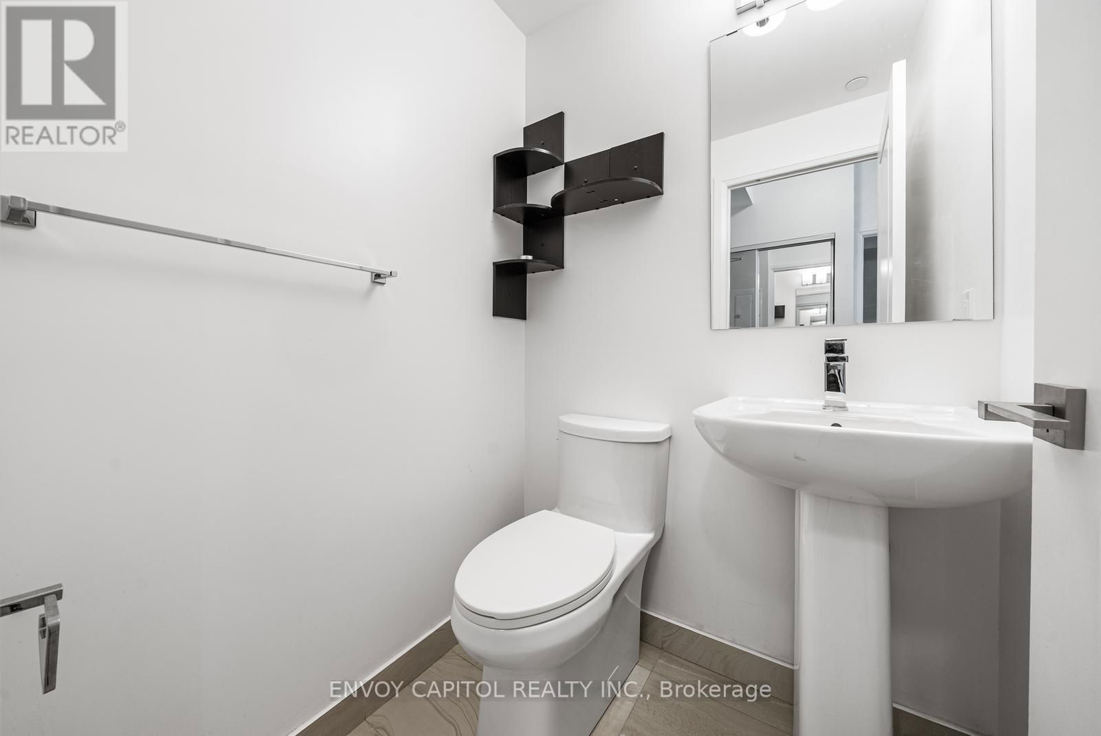 316 - 591 SHEPPARD AVENUE EAST Image 16