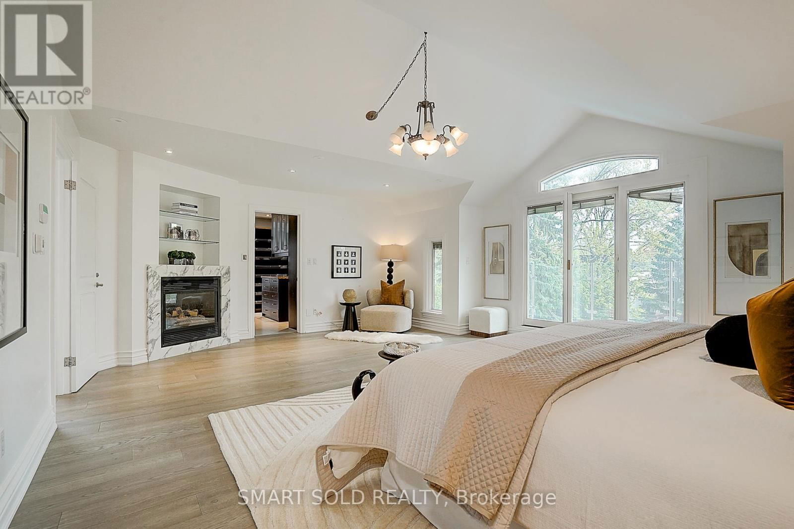 677 WOBURN AVENUE Image 20