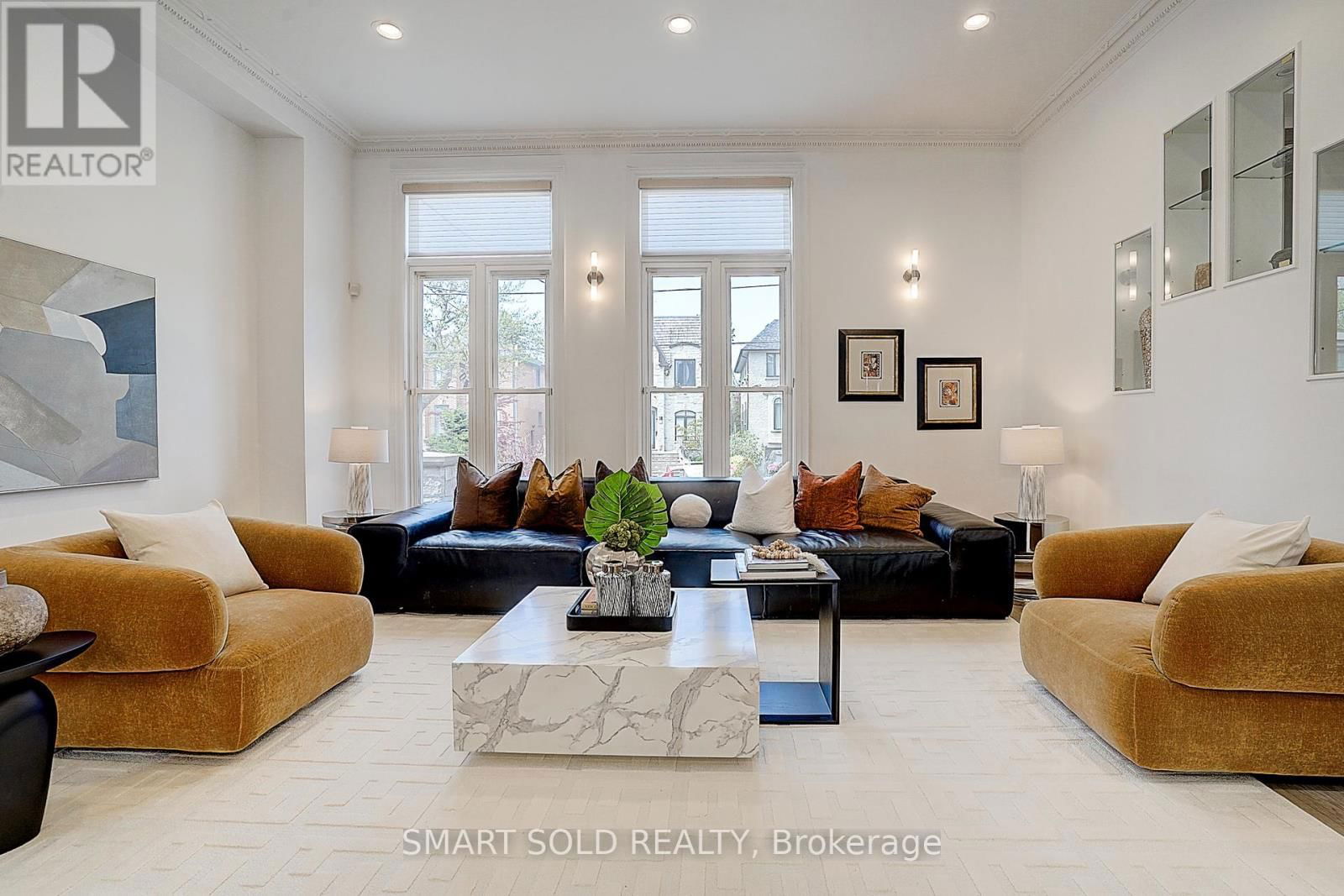 677 WOBURN AVENUE Image 3