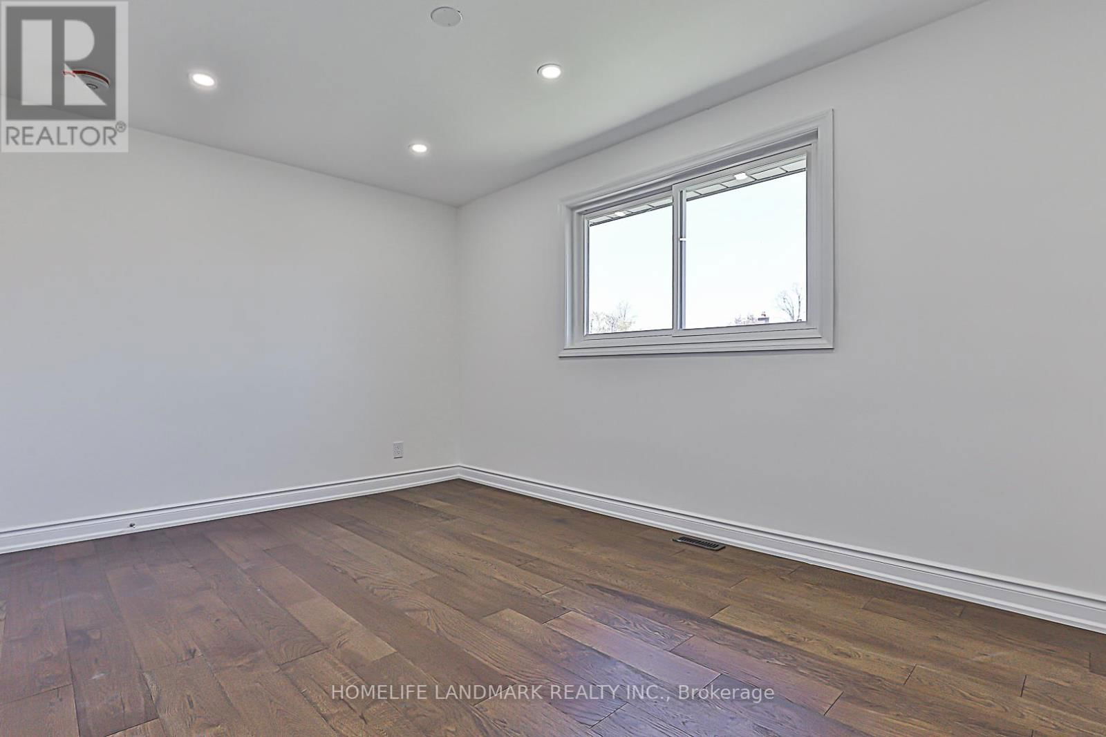 612 VAN HORNE AVENUE Image 20