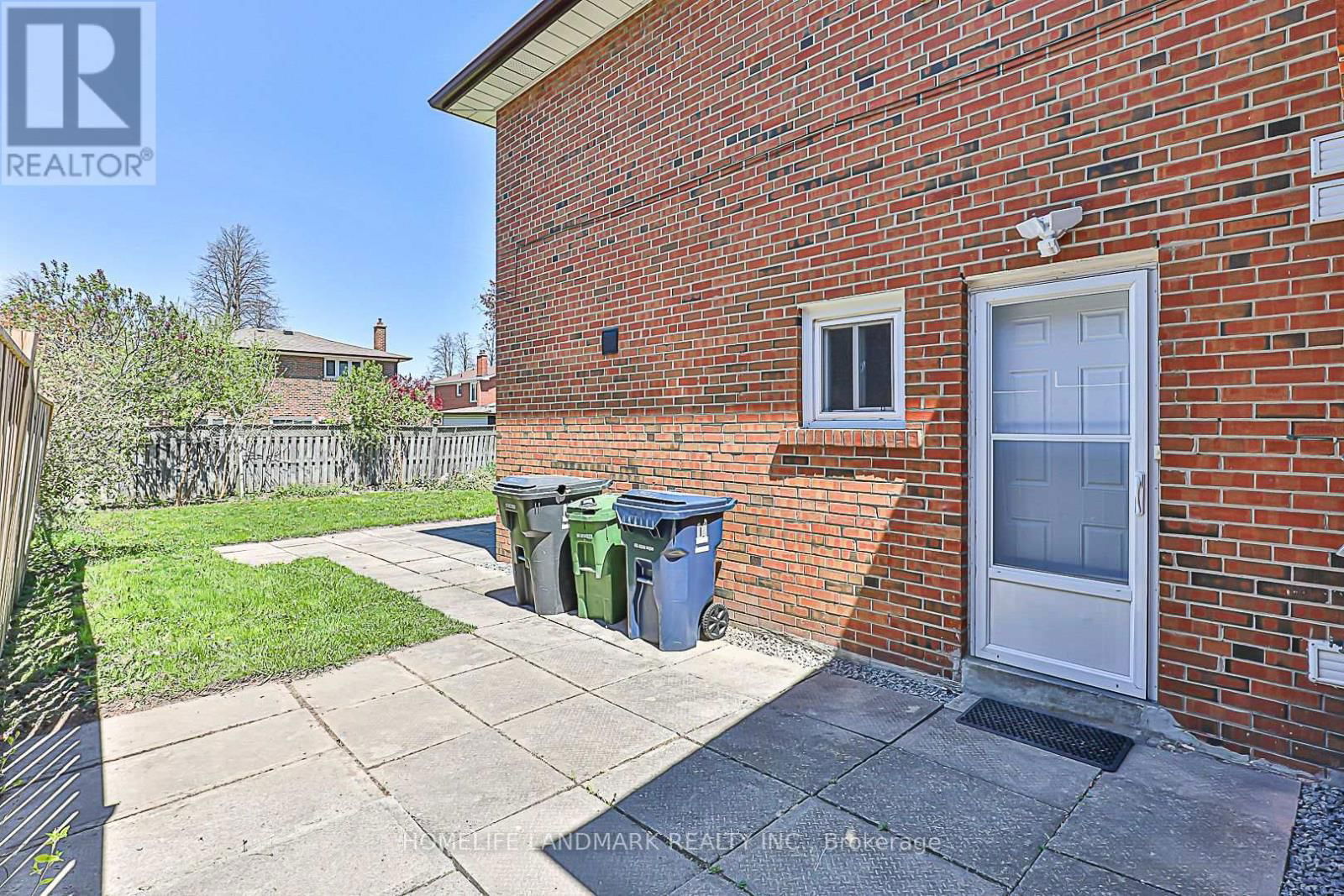 612 VAN HORNE AVENUE Image 44