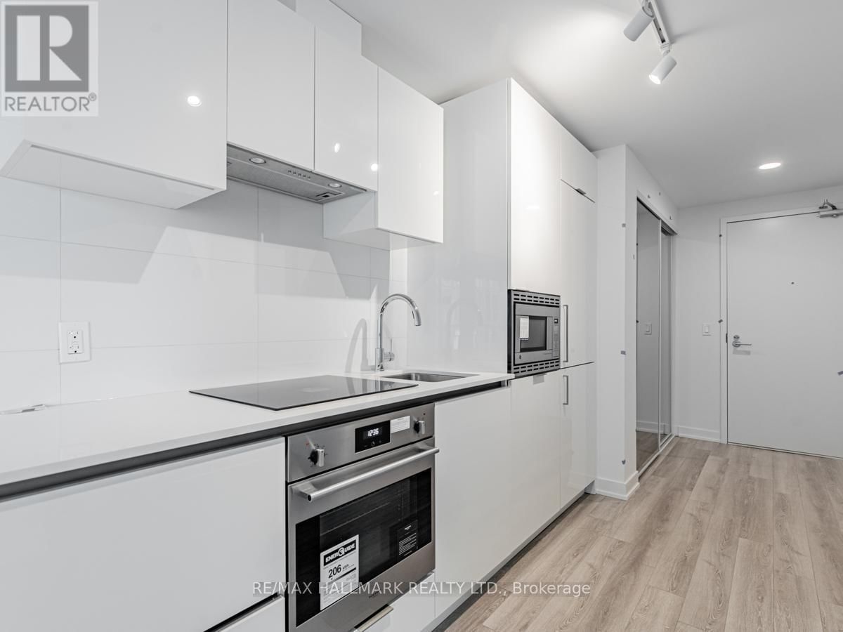 2411 - 230 SIMCOE STREET Image 12