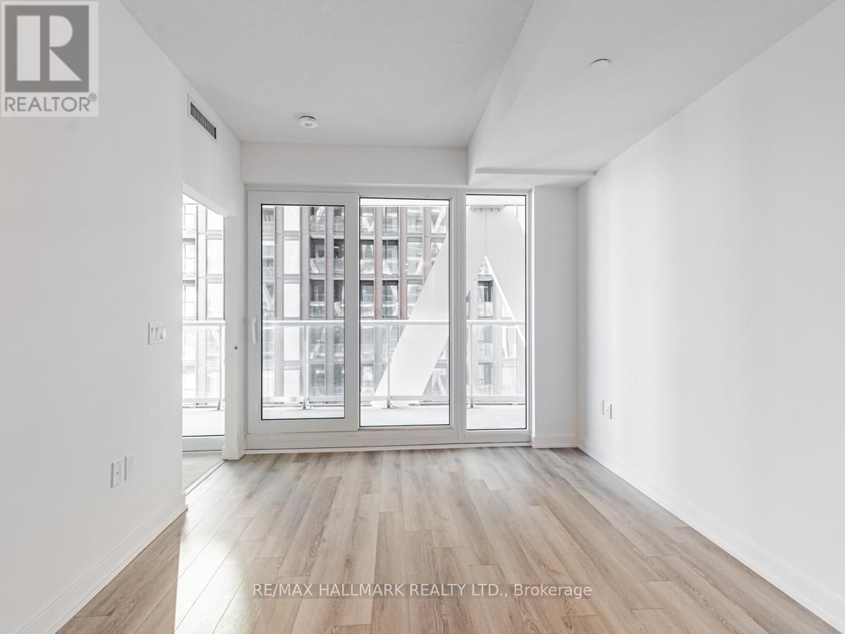 2411 - 230 SIMCOE STREET Image 15