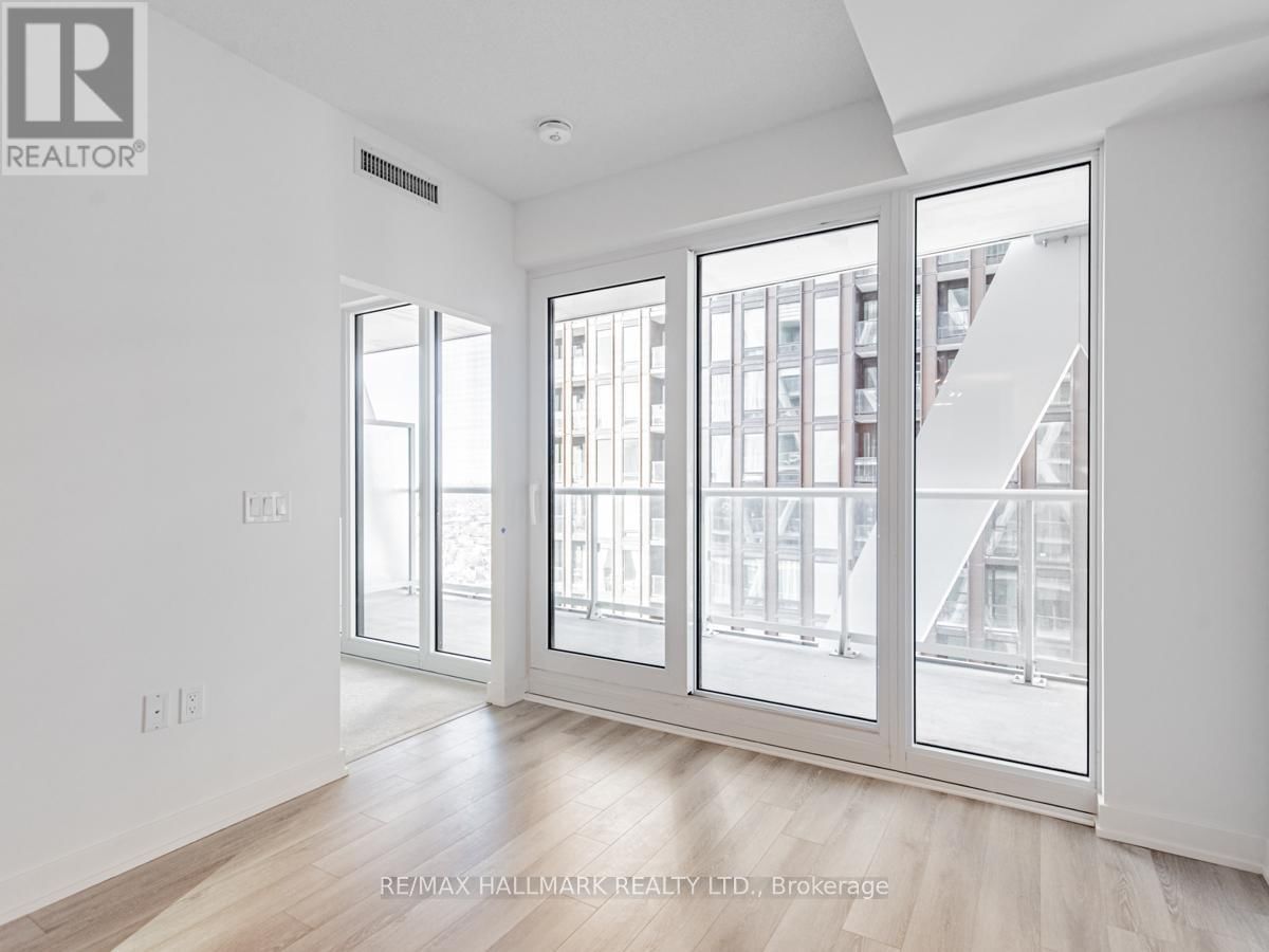2411 - 230 SIMCOE STREET Image 16