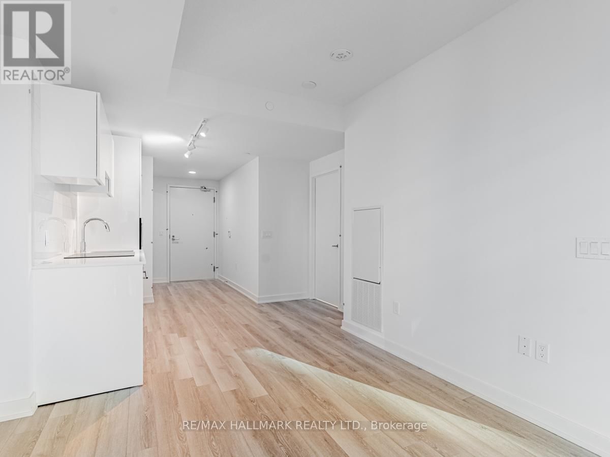 2411 - 230 SIMCOE STREET Image 17