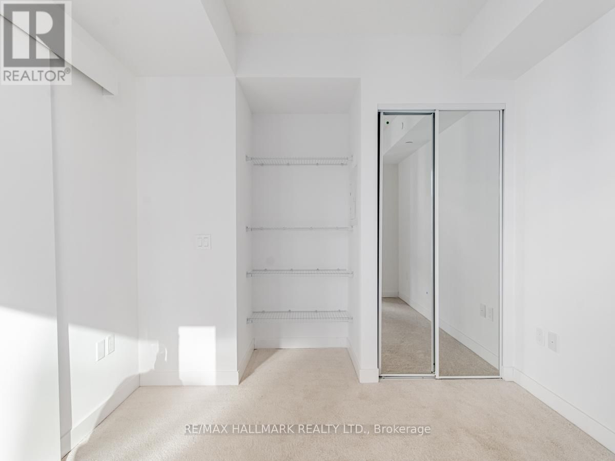 2411 - 230 SIMCOE STREET Image 21