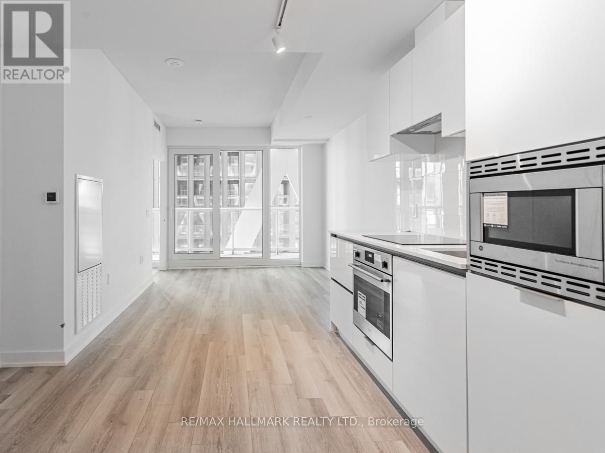 2411 - 230 SIMCOE STREET Image 7