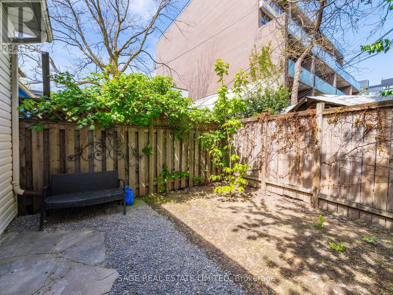 7 PERCY STREET Image 29