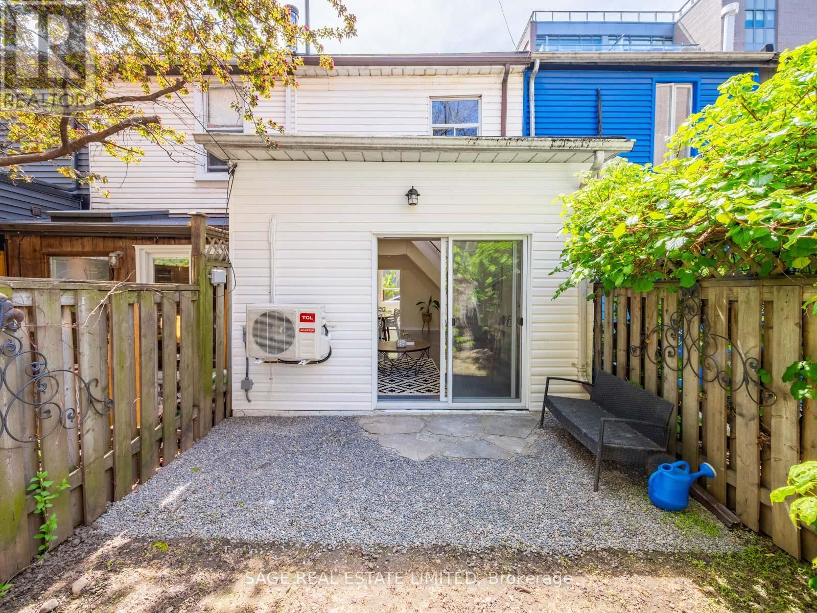7 PERCY STREET Image 30