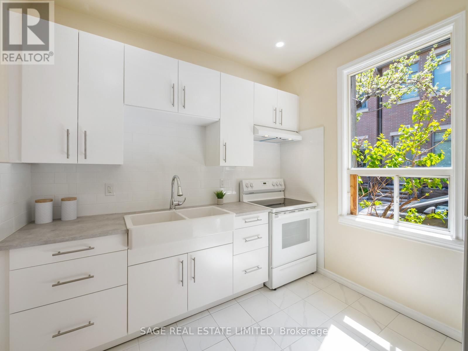 7 PERCY STREET Image 6