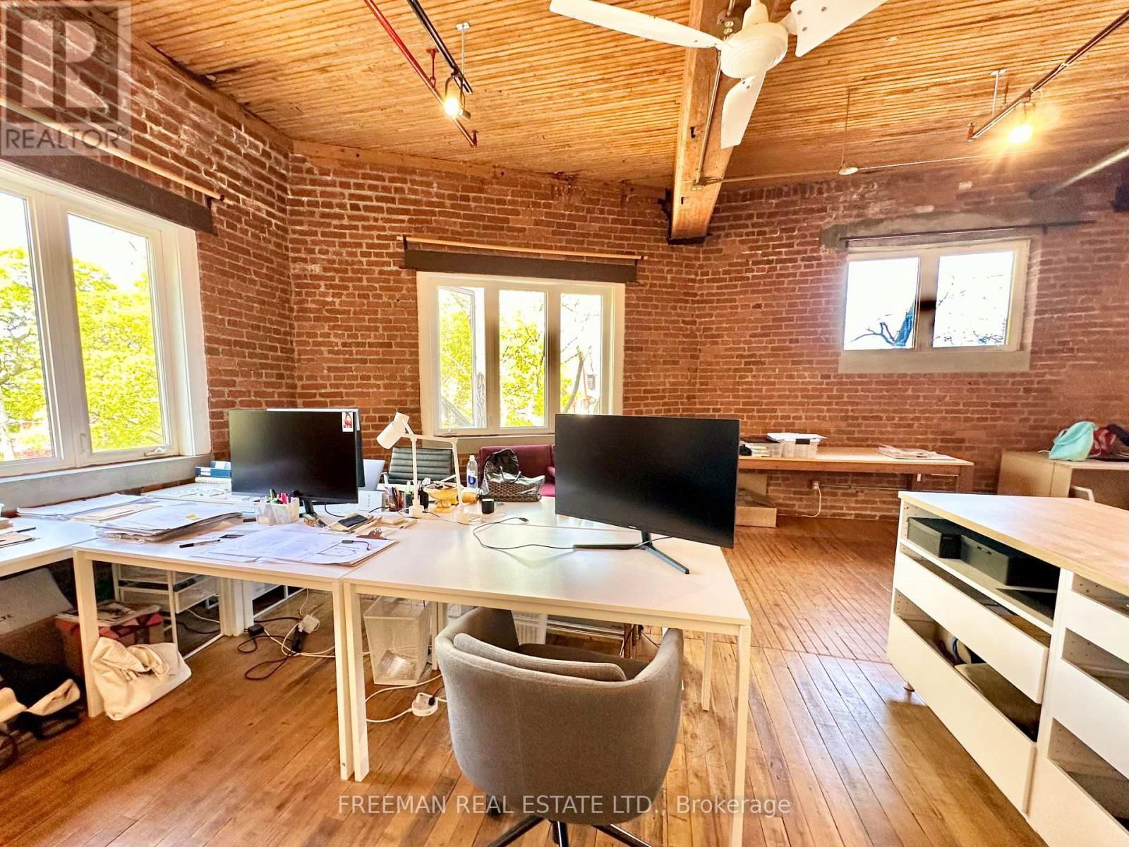 201 - 77 FLORENCE STREET Image 2