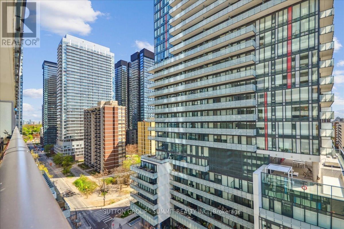 1010 - 161 ROEHAMPTON AVENUE Image 27