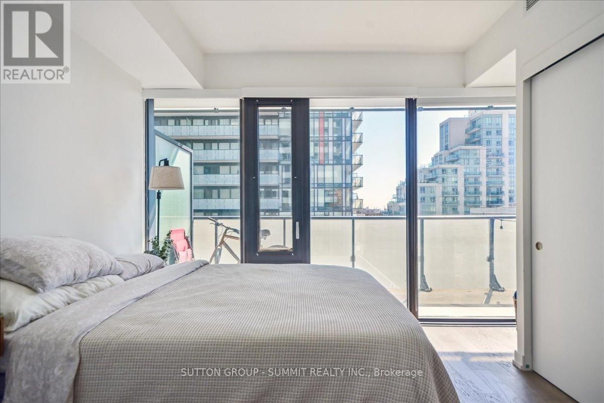 1010 - 161 ROEHAMPTON AVENUE Image 31