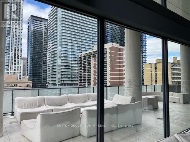 1010 - 161 ROEHAMPTON AVENUE Image 48