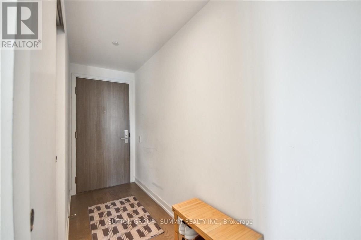 1010 - 161 ROEHAMPTON AVENUE Image 7