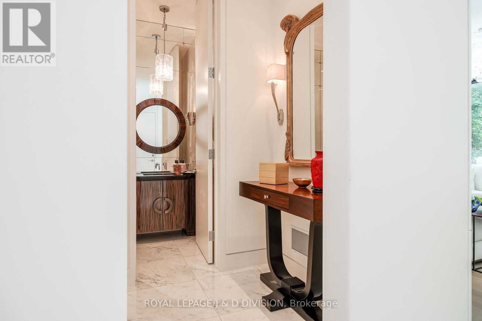 20 FOREST GLEN CRESCENT Image 23