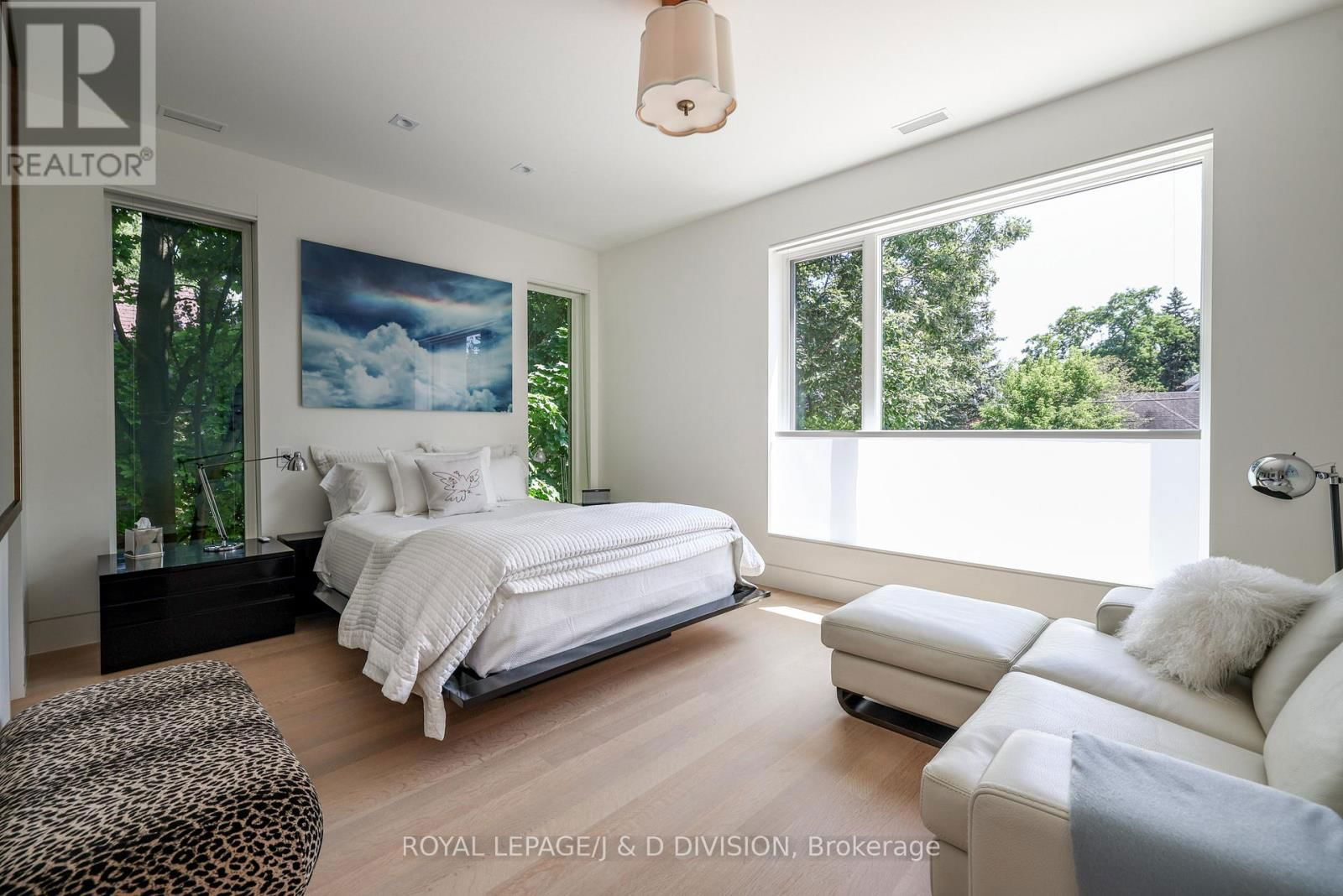 20 FOREST GLEN CRESCENT Image 37