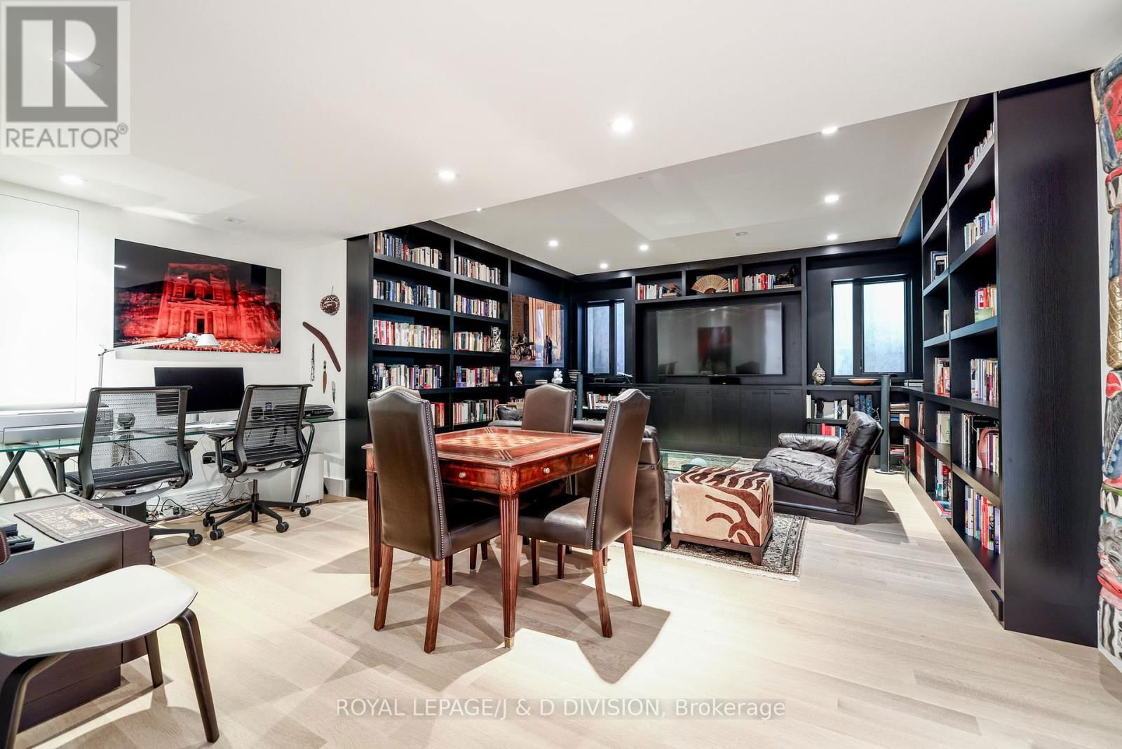20 FOREST GLEN CRESCENT Image 42
