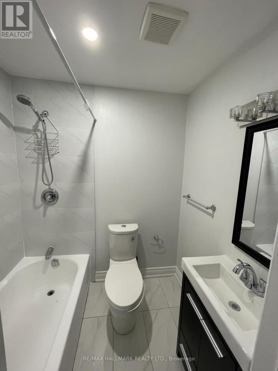 414 DUNDAS STREET EAST Image 18
