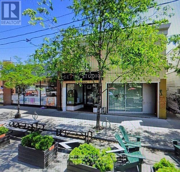 817 DUNDAS STREET WEST Image 1