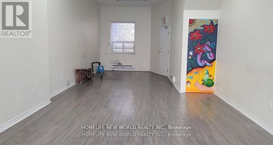 817 DUNDAS STREET WEST Image 4