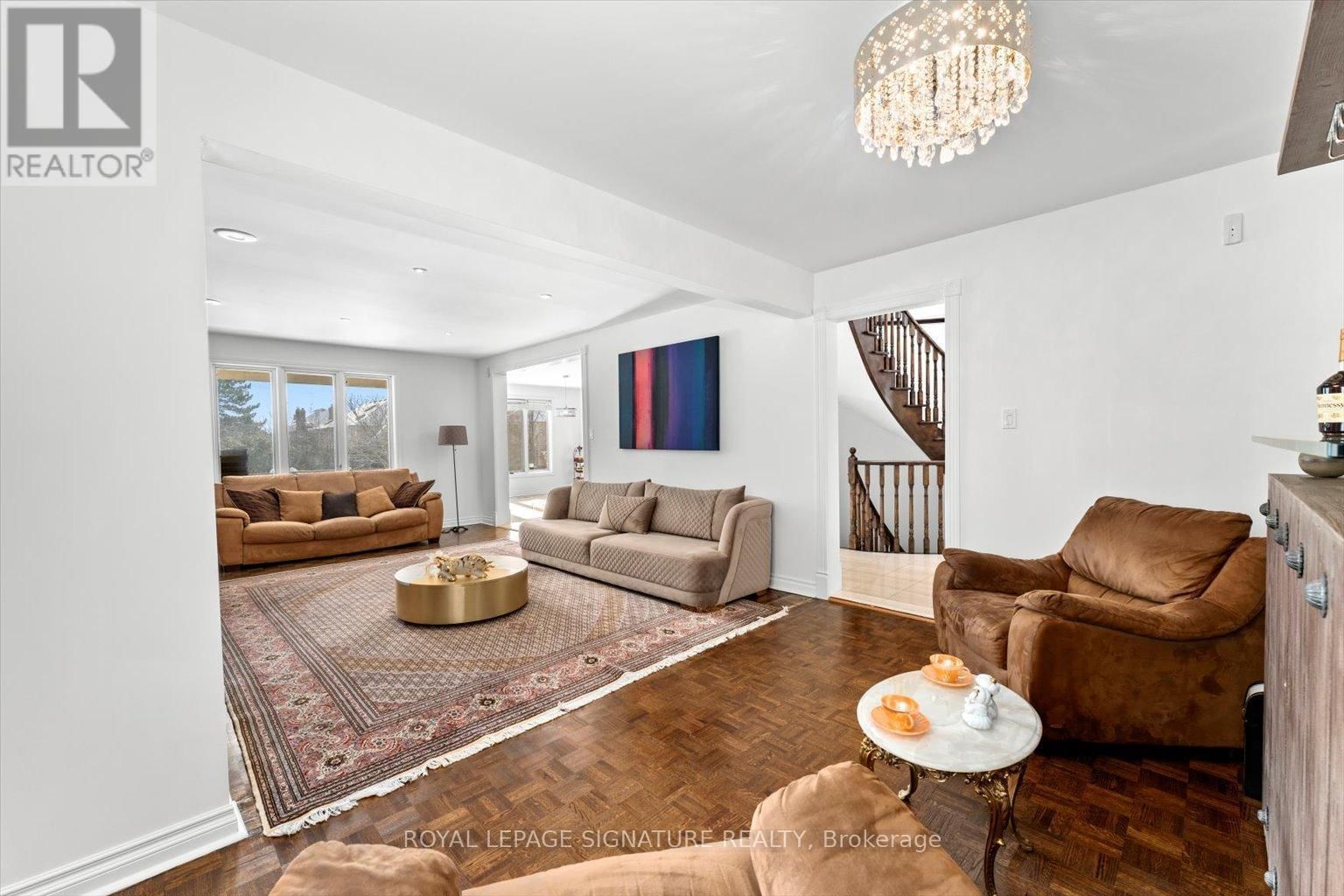 89 RISEBROUGH AVENUE Image 11