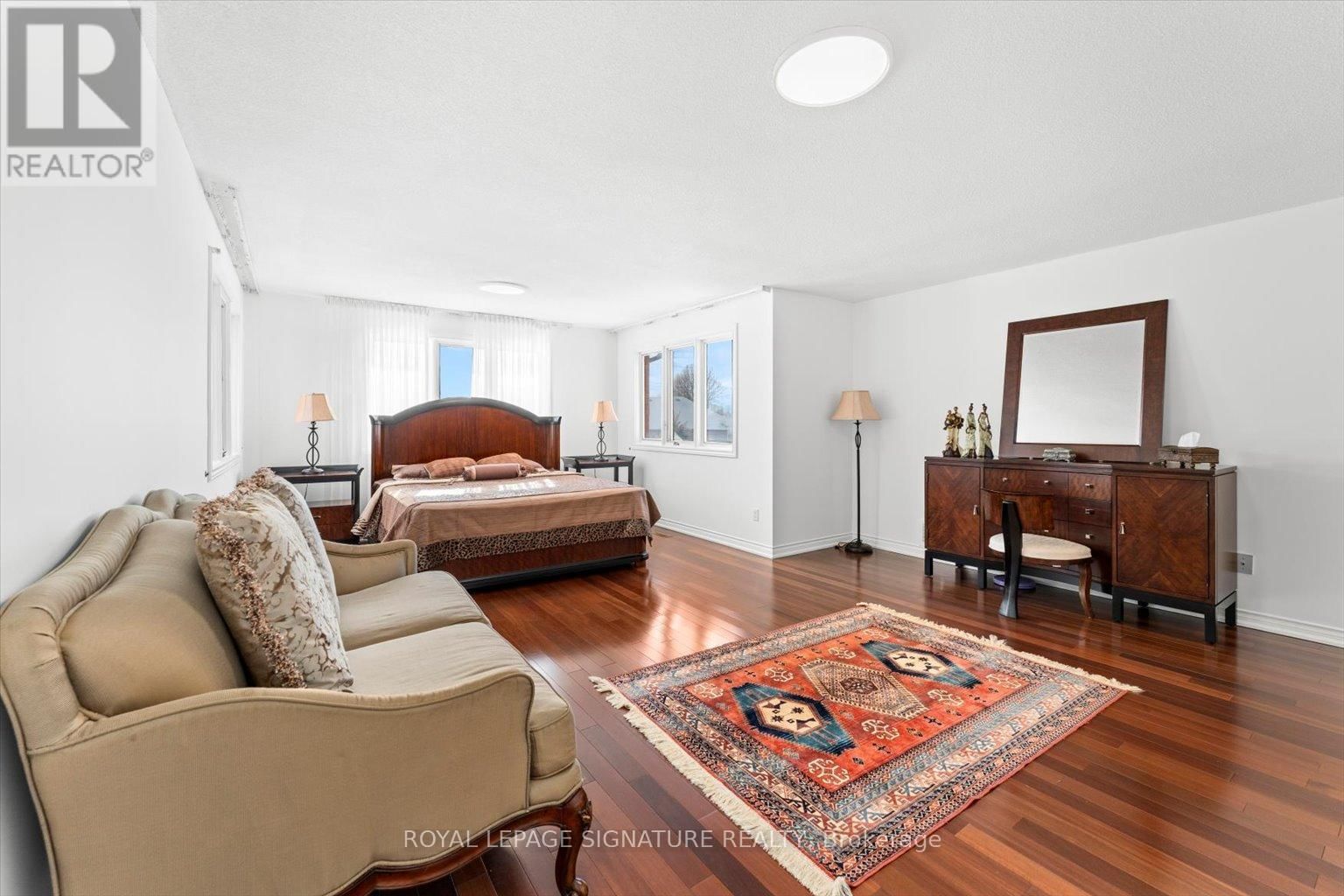 89 RISEBROUGH AVENUE Image 21