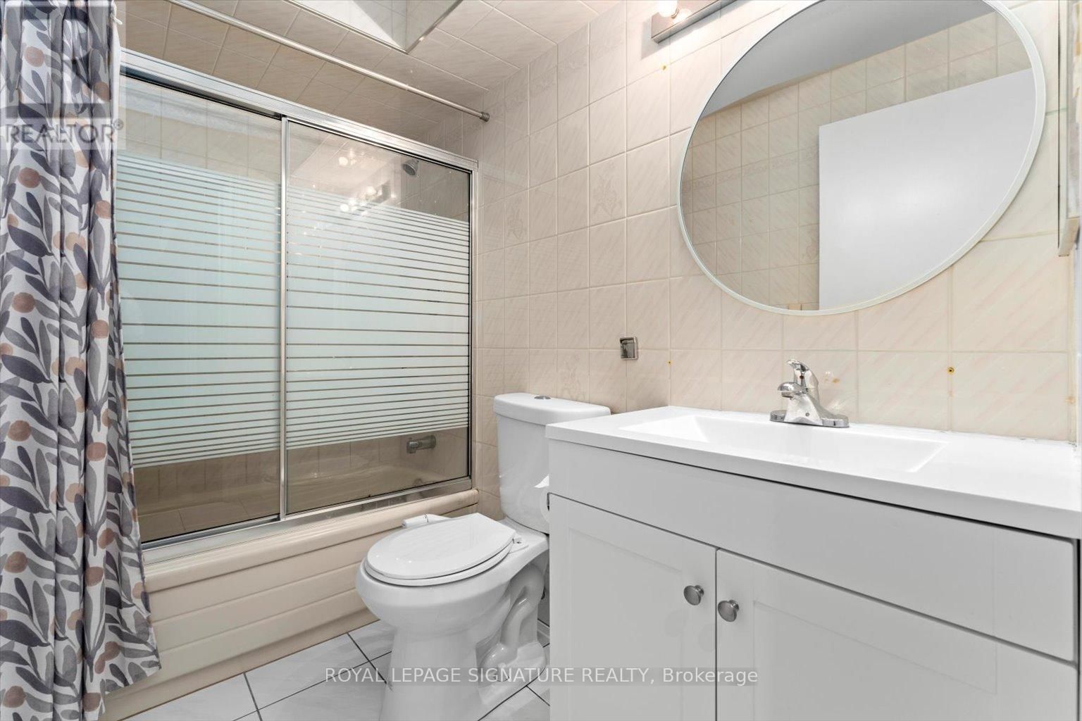 89 RISEBROUGH AVENUE Image 38