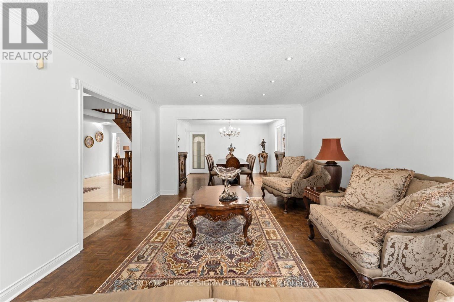 89 RISEBROUGH AVENUE Image 7